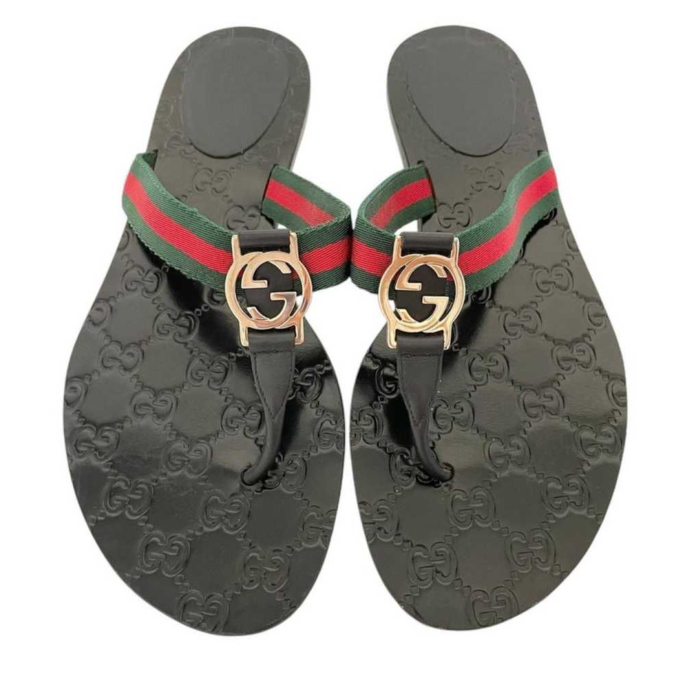 Gucci Double G leather sandal - image 3