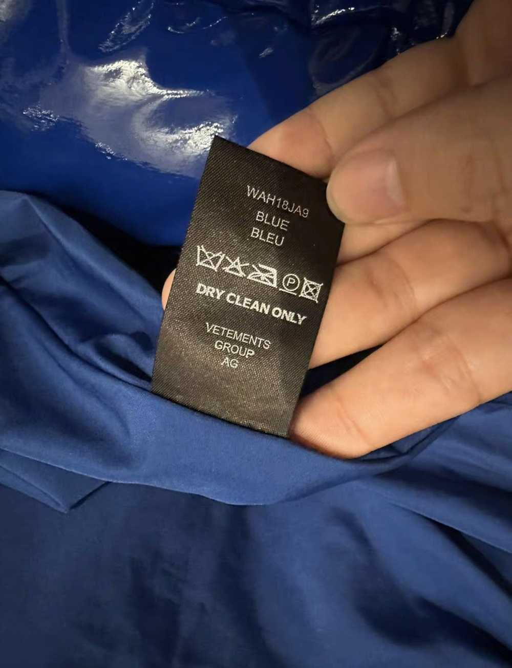 Vetements *RARE* Vetements AW17 Miss Webcam Puffer - image 5