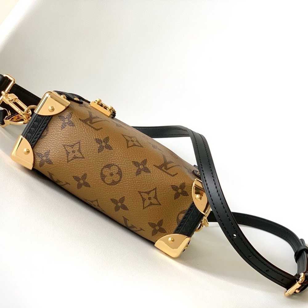 Louis Vuitton Shoulder Bag - image 4