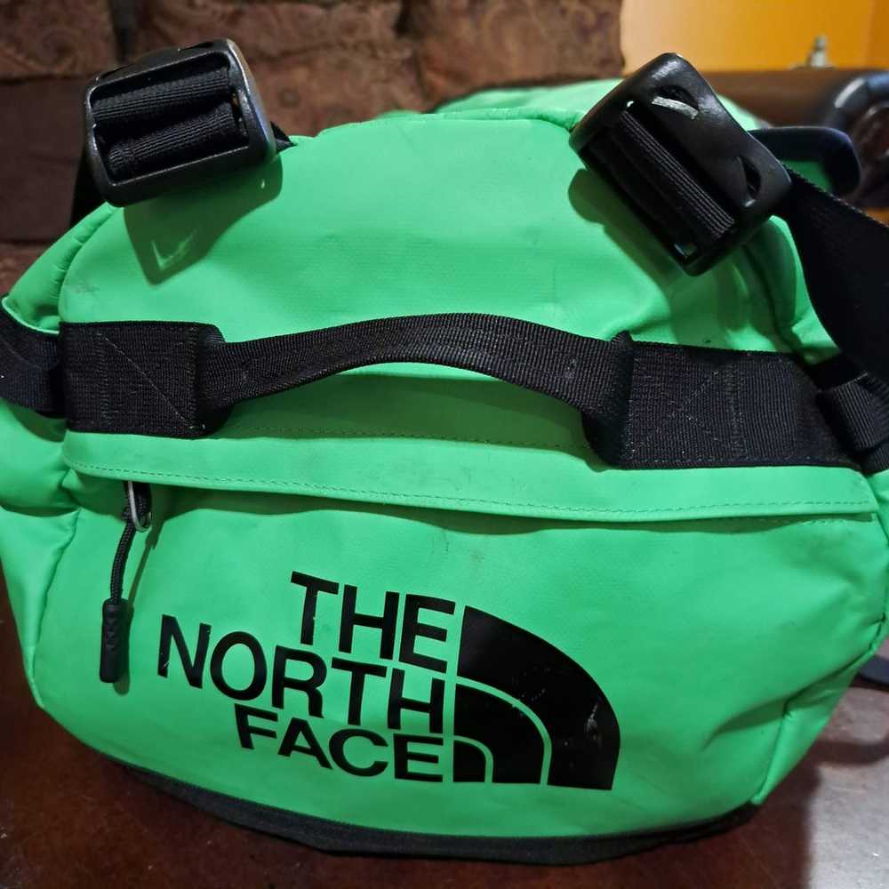 The North Face Duffle 18" × 10" - image 2