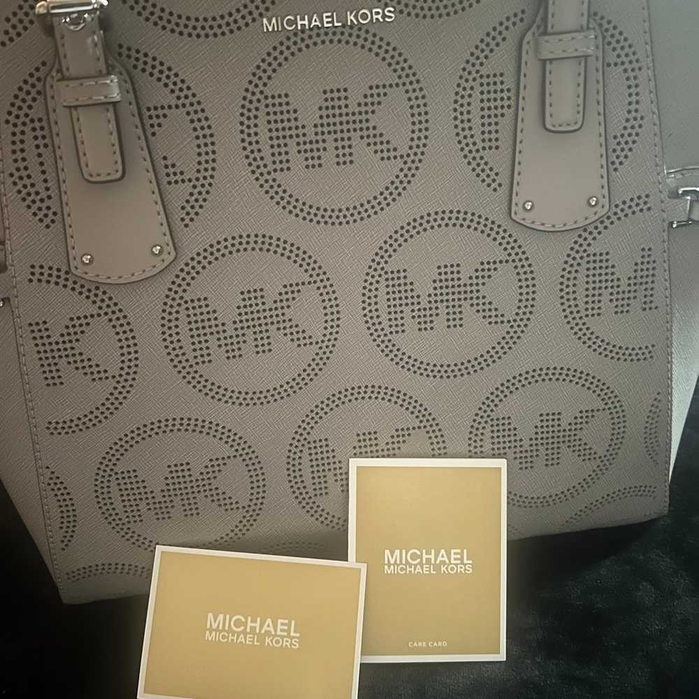 Micheal kors purse - image 3