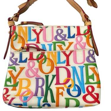 Dooney & Bourke Grafica Retro Rainbow Signature Cr