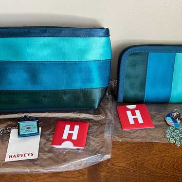 Harvey’s Seatbelt Spangled Hampton Coin Purse hot