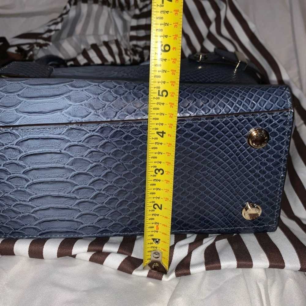 NWOT HENRI BENDEL SNAKE EMBOSSED CARLYLE - image 10