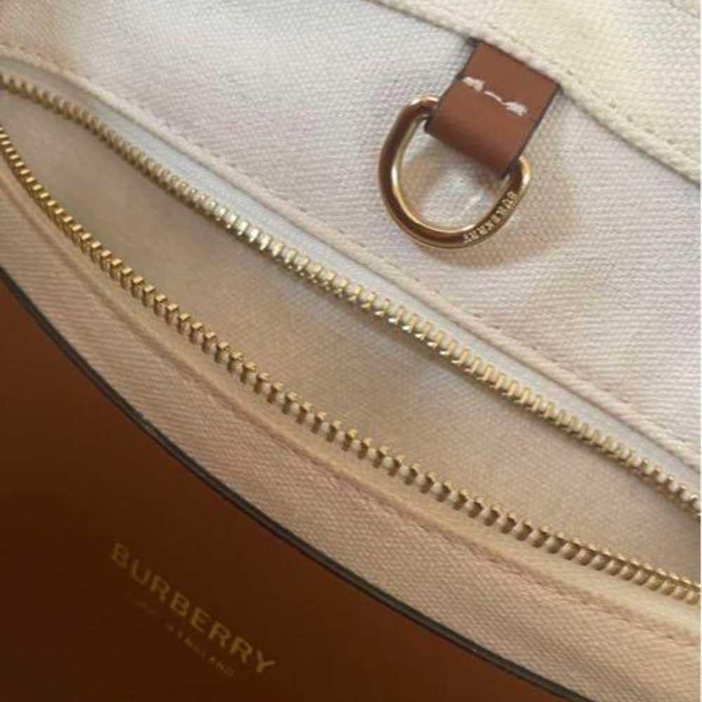 【Secondhand】BURBERRY Medium Freya Tote Bag - image 8