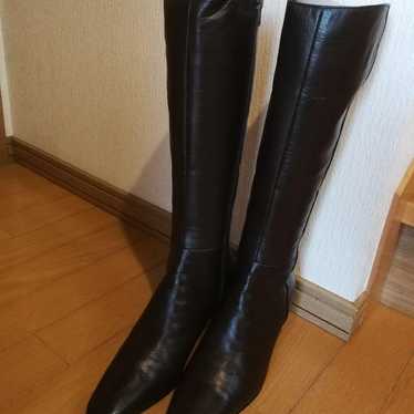 Brown leather long boots with a 6cm heel. - image 1