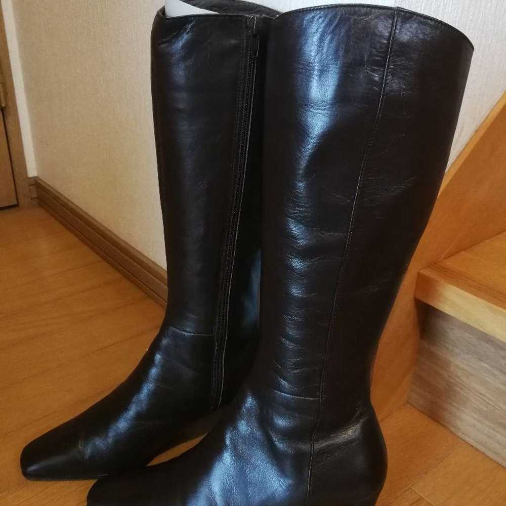 Brown leather long boots with a 6cm heel. - image 2