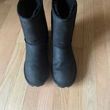 Ugg leather suede Botts women size 9