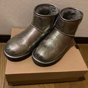 UGG Metallic Silver Sheepskin Boots 7