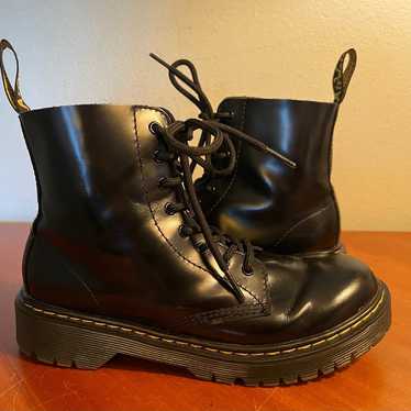 Dr Martens Airwair 1460 Pascal Boots