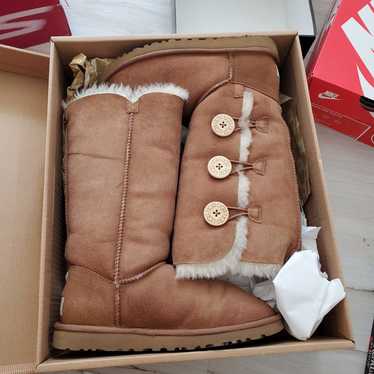 Ugg size 6