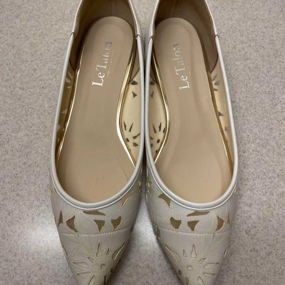 Le Talon White Cutout Flat Shoes - image 1