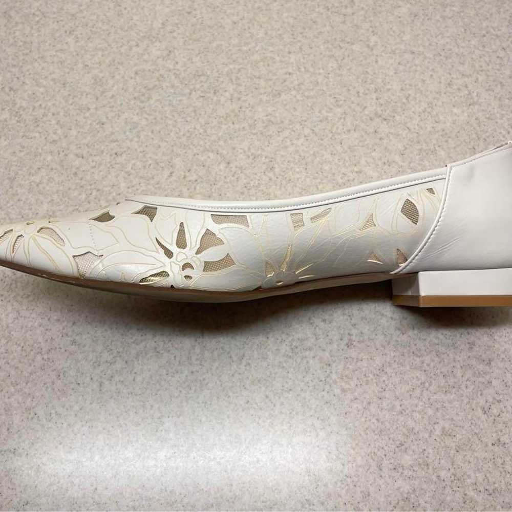 Le Talon White Cutout Flat Shoes - image 2