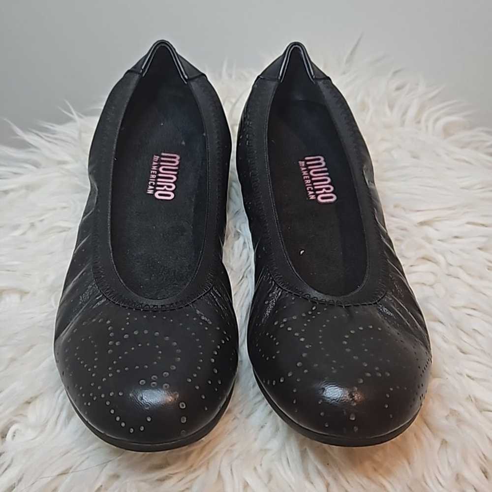 Munro American Perforated Black Leather Slip on B… - image 1