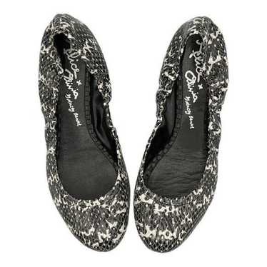 ALICE + OLIVIA Snakeskin Ballet Flats Black White… - image 1