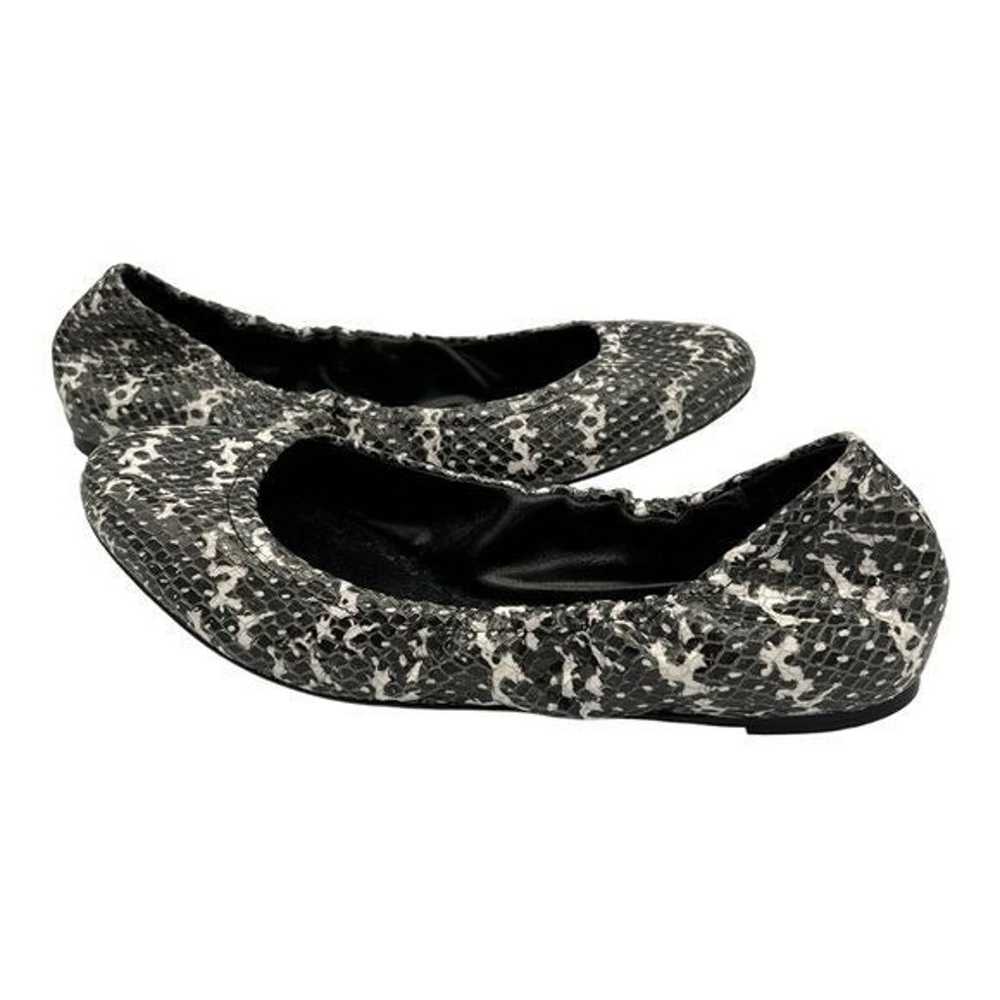 ALICE + OLIVIA Snakeskin Ballet Flats Black White… - image 2