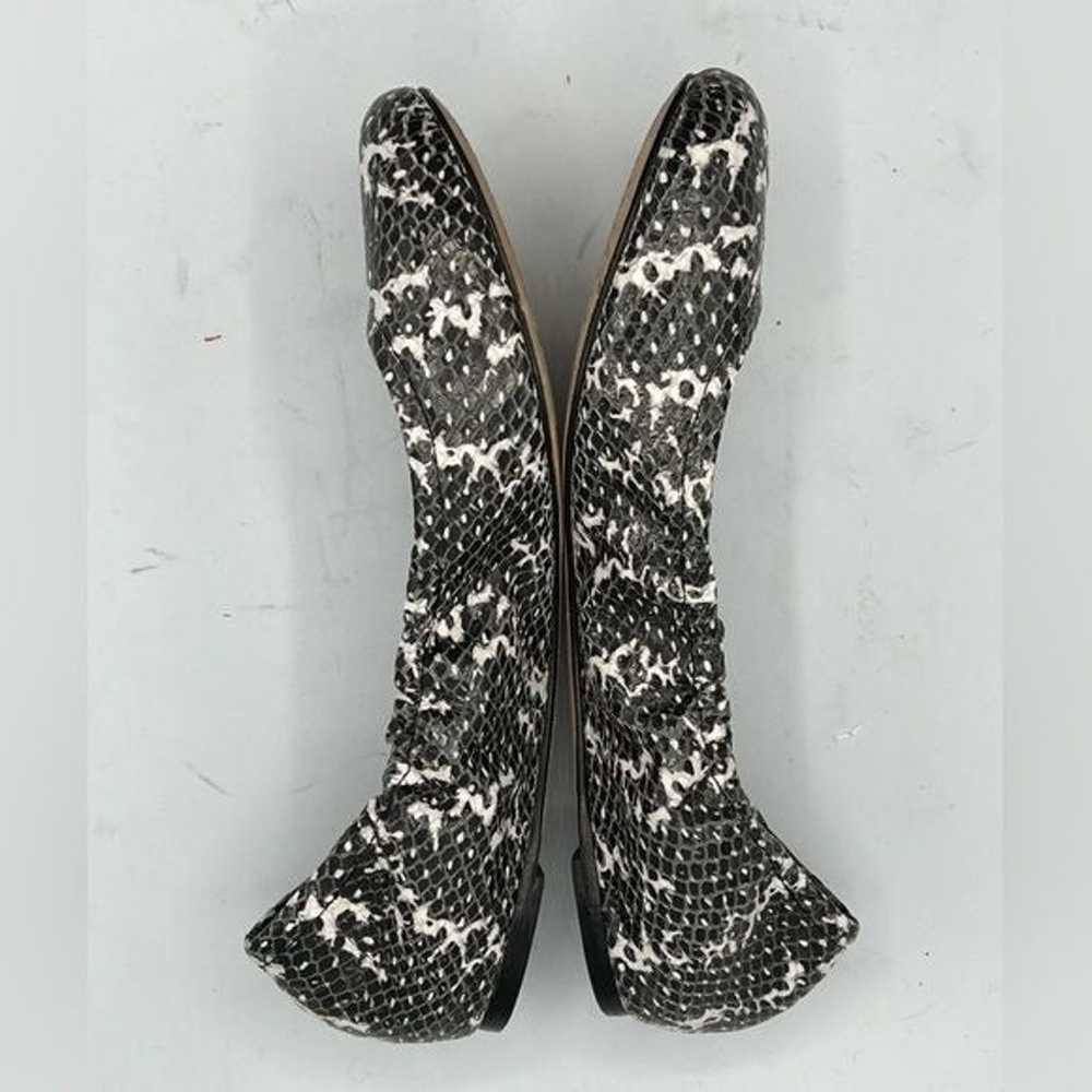 ALICE + OLIVIA Snakeskin Ballet Flats Black White… - image 6