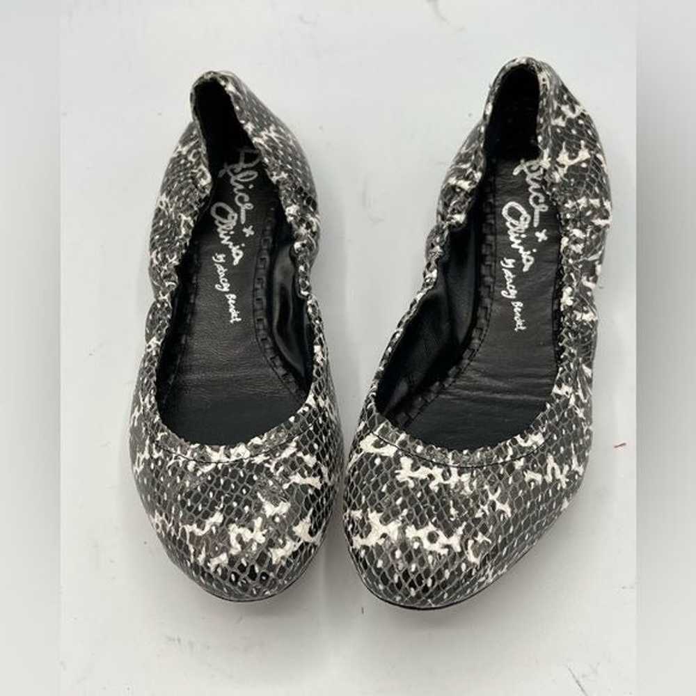 ALICE + OLIVIA Snakeskin Ballet Flats Black White… - image 8