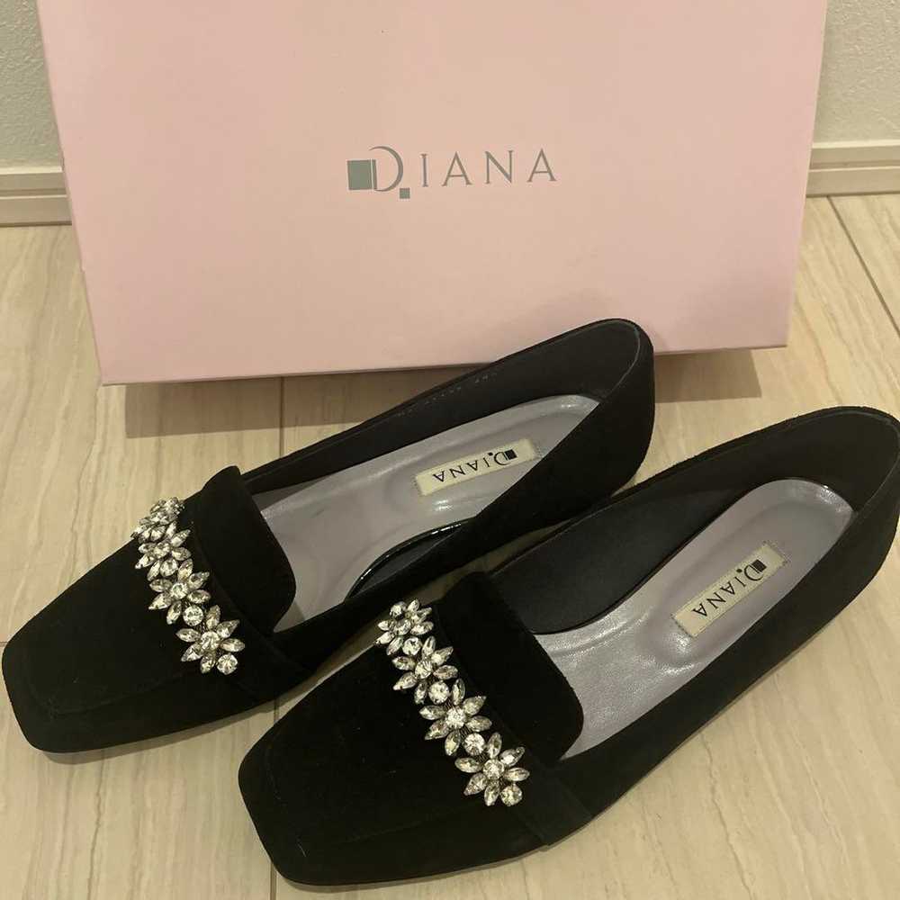 Diana Visual Loafer Pumps - image 1