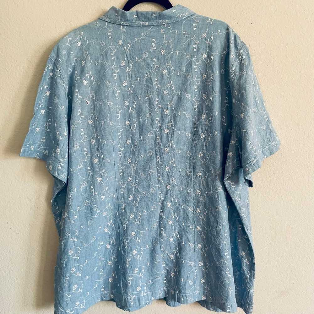 Nwot Bobbie Brooks woman flower chambray button d… - image 9