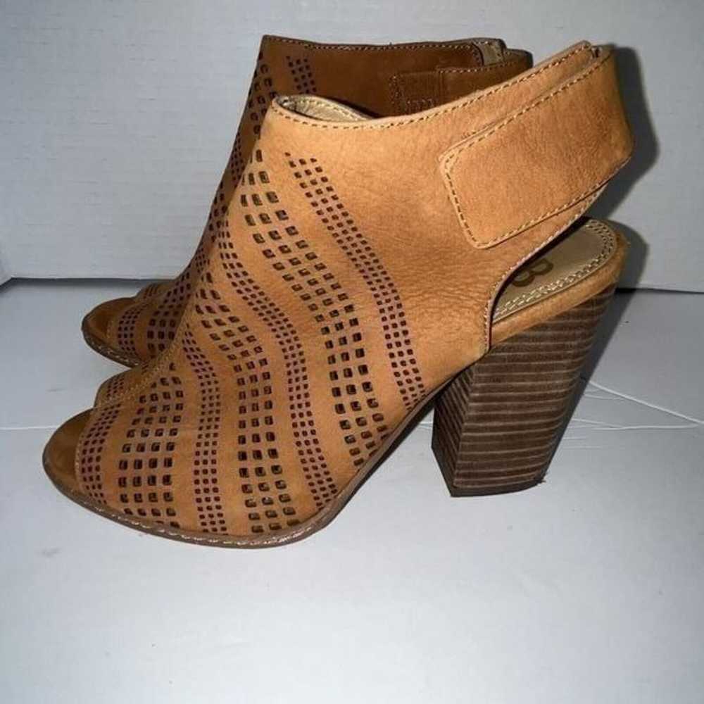 Gianni Bini GB Chunky Heels Women's Sz 7.5 Open T… - image 3