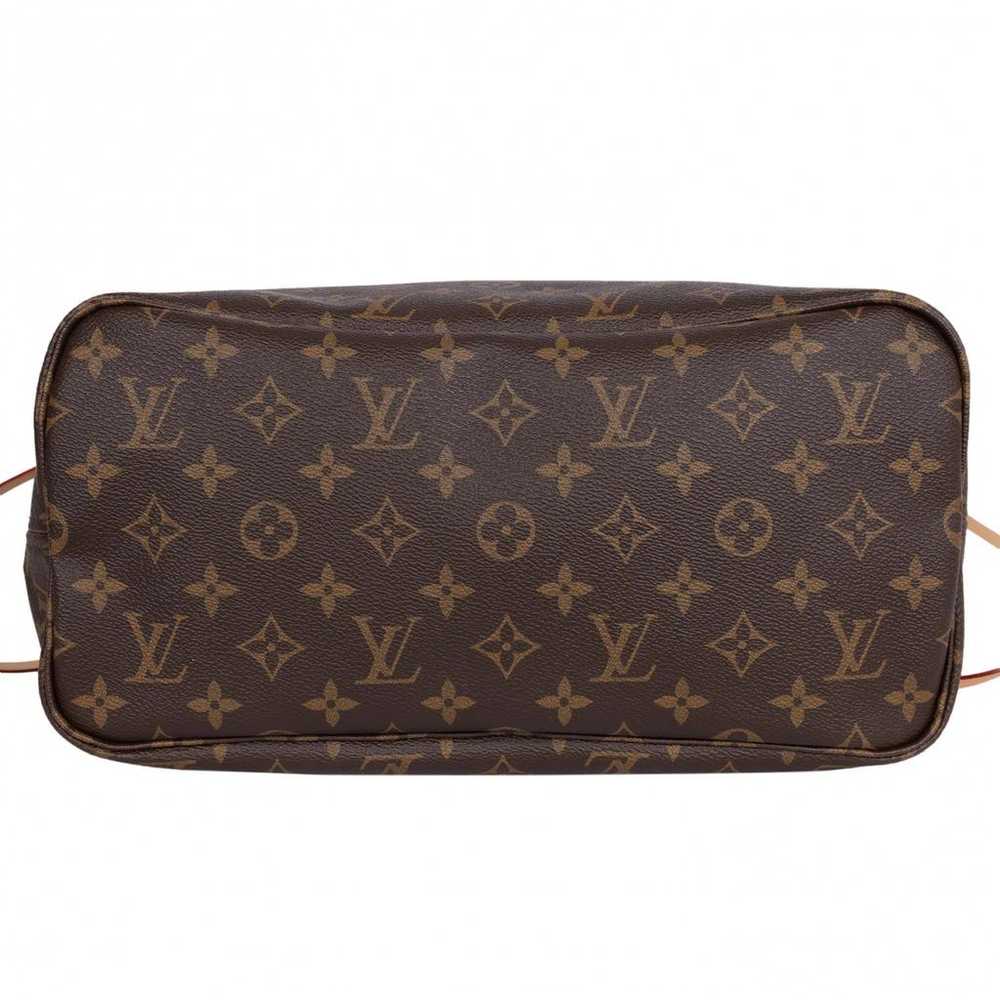 Louis Vuitton Neverfull leather tote - image 10