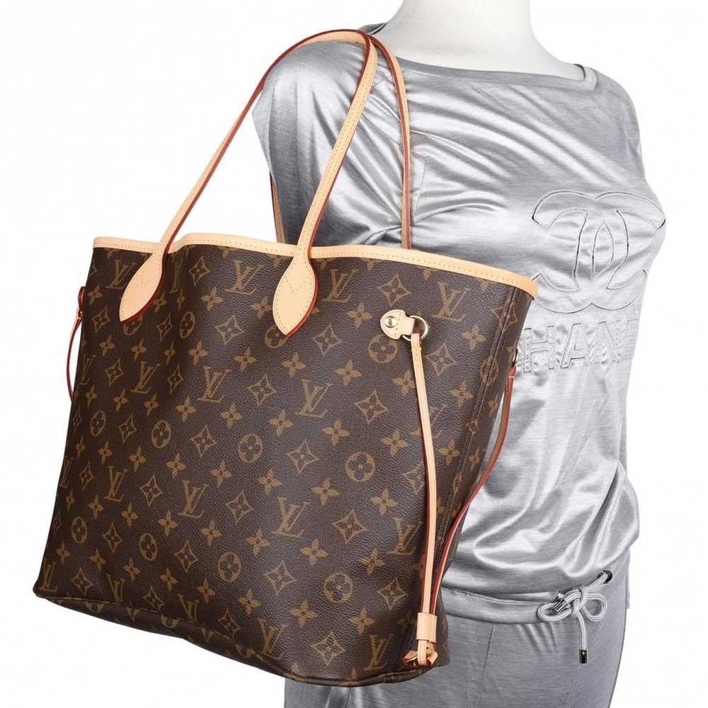 Louis Vuitton Neverfull leather tote - image 2