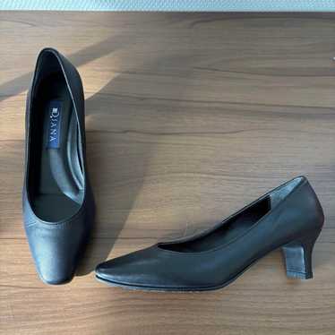 Diana Pumps Formal Wedding and Funeral Shoes Black