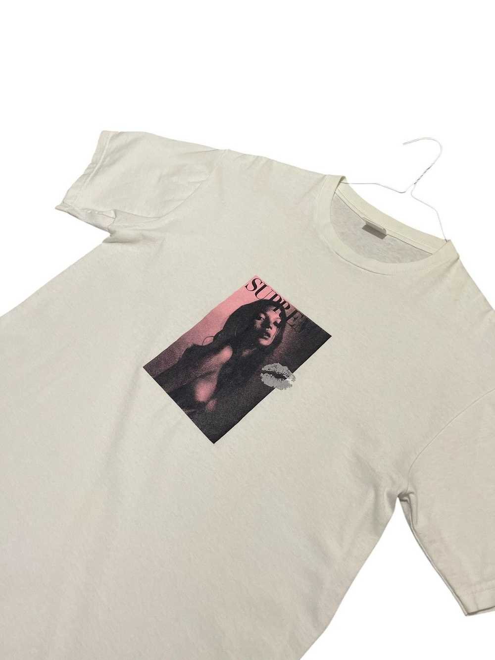 Supreme OG 2006 Kate Moss “Kiss” Tee - image 3