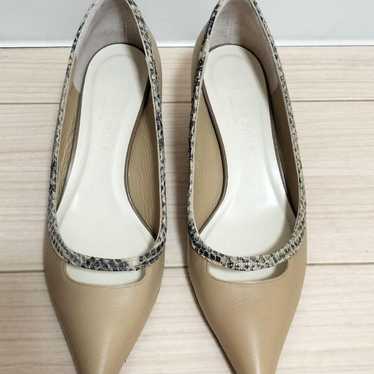 ODETTE E ODILE Tape Line Pumps Beige 23cm