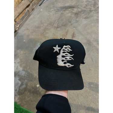 HELLSTAR Hellstar Rhinestone Snapback Black Used O