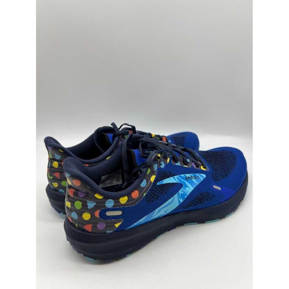 Brooks Low trainers - image 8