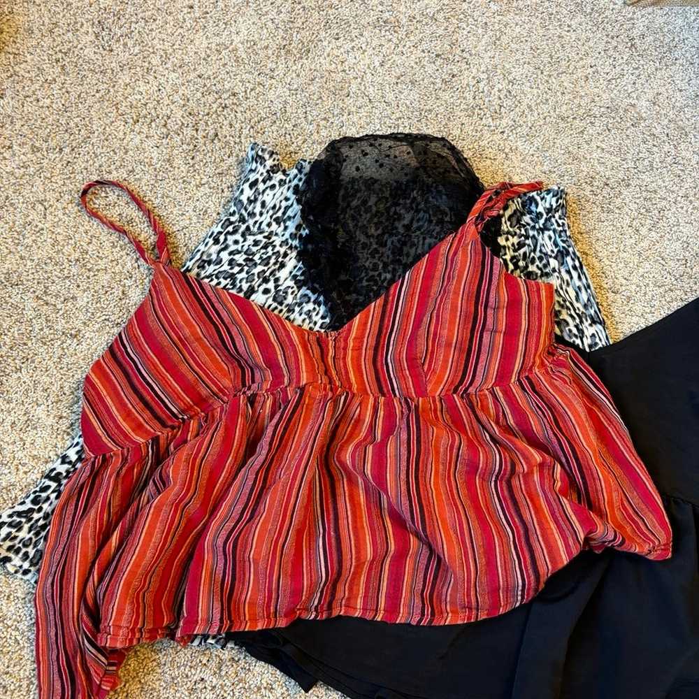 Size Large Women’s Bundle - image 7