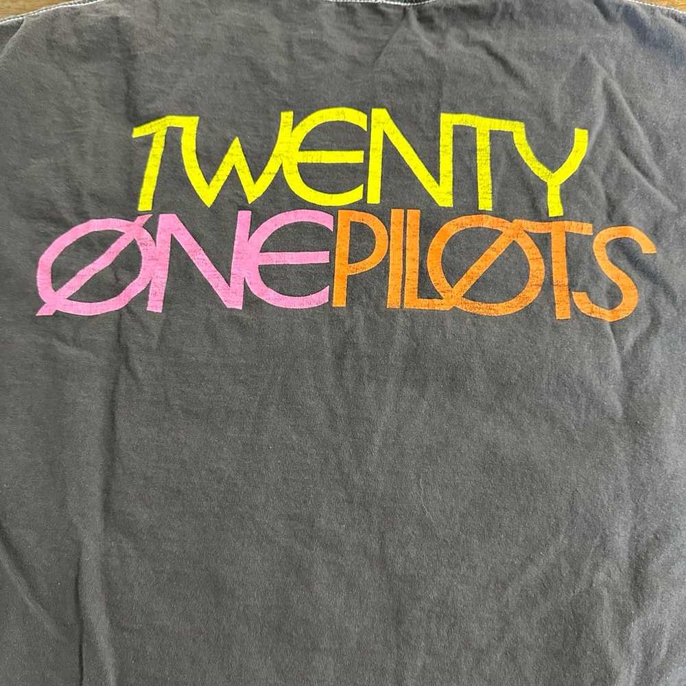 Twenty One Pilots / Saturday Cropped TShirt - image 3