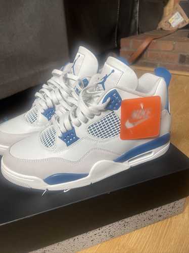 Jordan Brand × Nike Jordan 4 Military blues