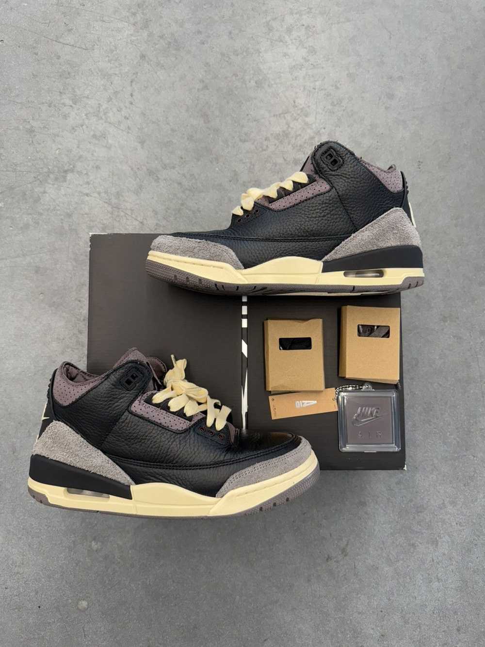 A Ma Maniere × Jordan Brand 2024 Jordan 3 Retro S… - image 1