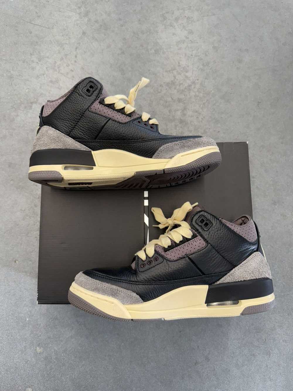 A Ma Maniere × Jordan Brand 2024 Jordan 3 Retro S… - image 4