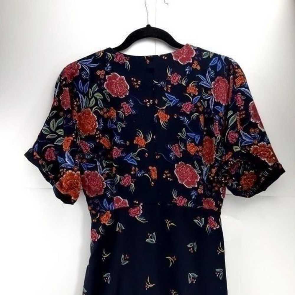 Selfie Leslie women's Blue Floral Print V-Neck Mi… - image 9