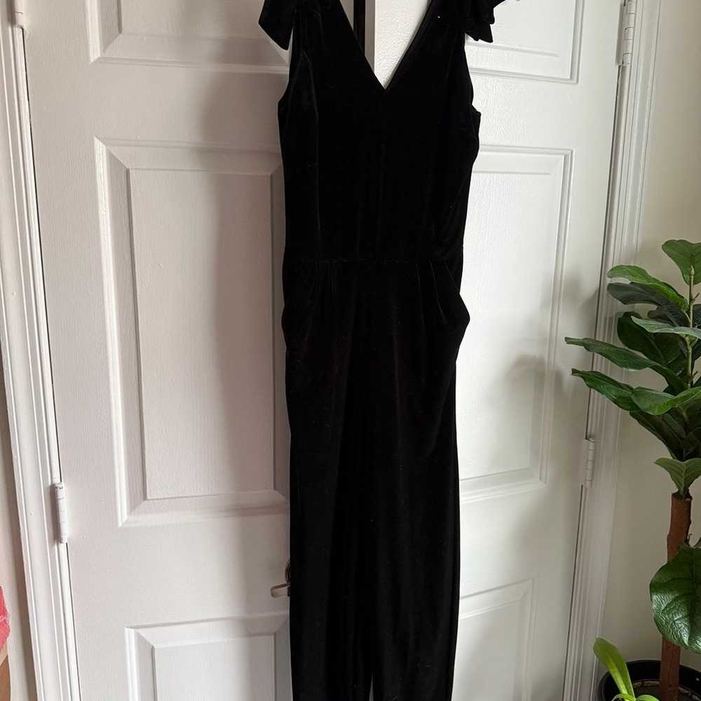 Black velvet jumpsuit with bow detail sz M - image 3