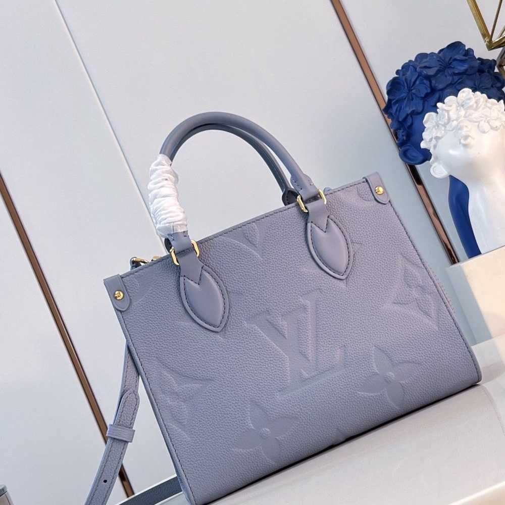 Louis Vuitton Shoulder Bag - image 1