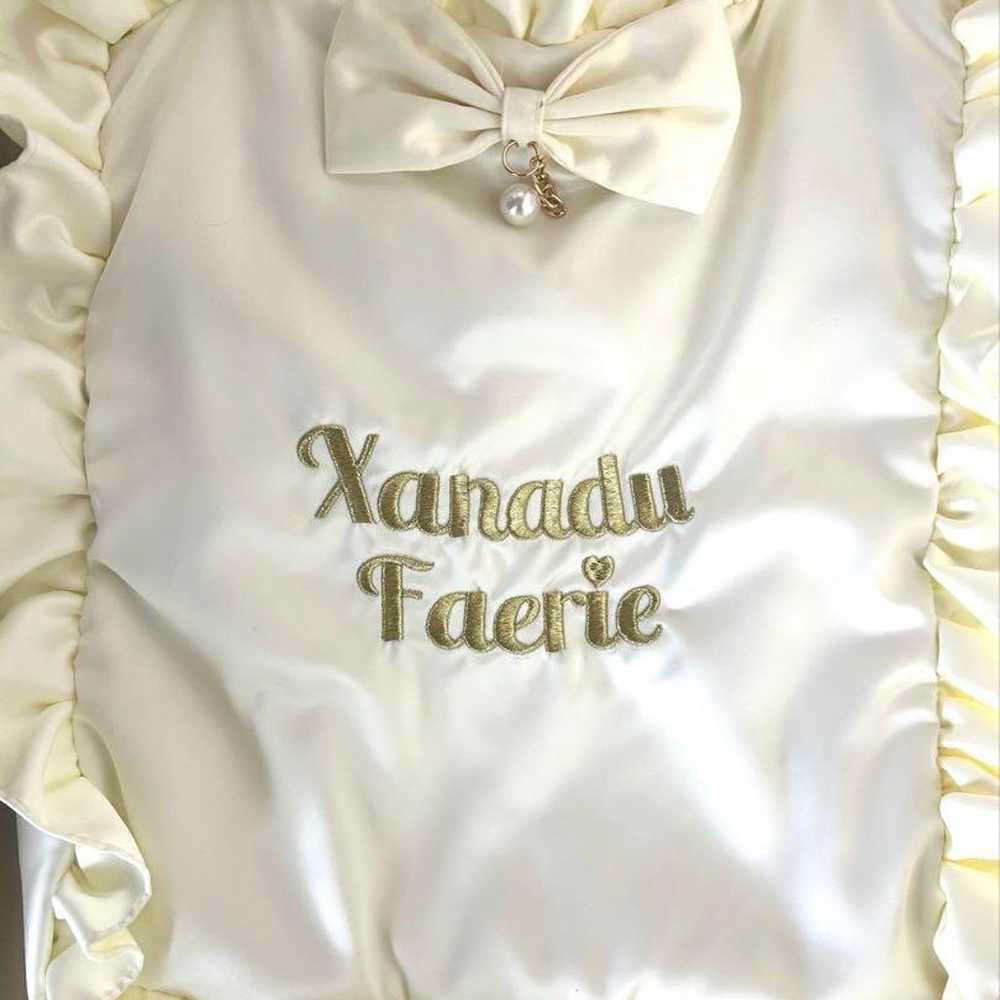 【Xanadu Faerie】 Frill Pillow Pain Bag 【White】 - image 3