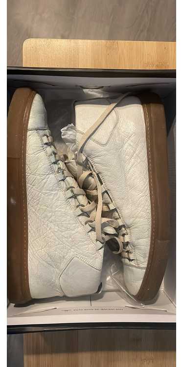 Balenciaga BALENCIAGA ALL WITE SNEAKERS GUM BOTTOM