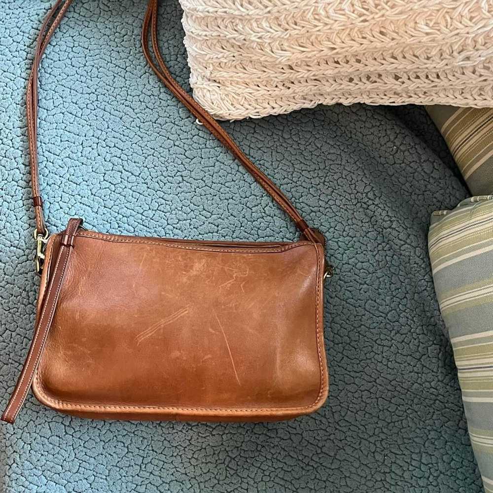 Leather vintage coach purse pristine condition! - image 3