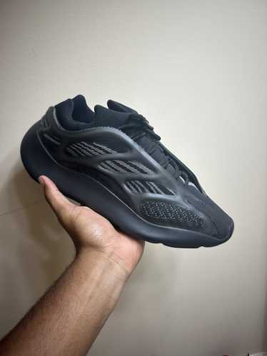 Adidas Adidas Yeezy 700 V3