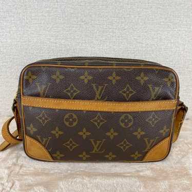 [Good Condition] Very Popular!! Louis Vuitton Shou