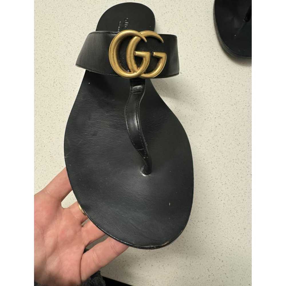 Gucci Double G leather flip flops - image 4