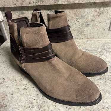 Diba Skylar leather ankle booties