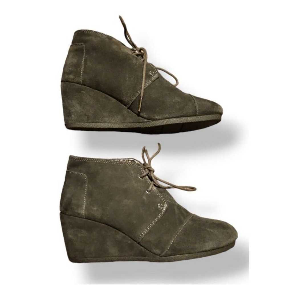 TOMS Gray  Desert Wedge Lace Up Ankle Bootie Shoe… - image 4