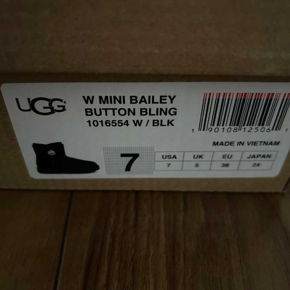 UGG sheepskin boots size 7 black - image 5