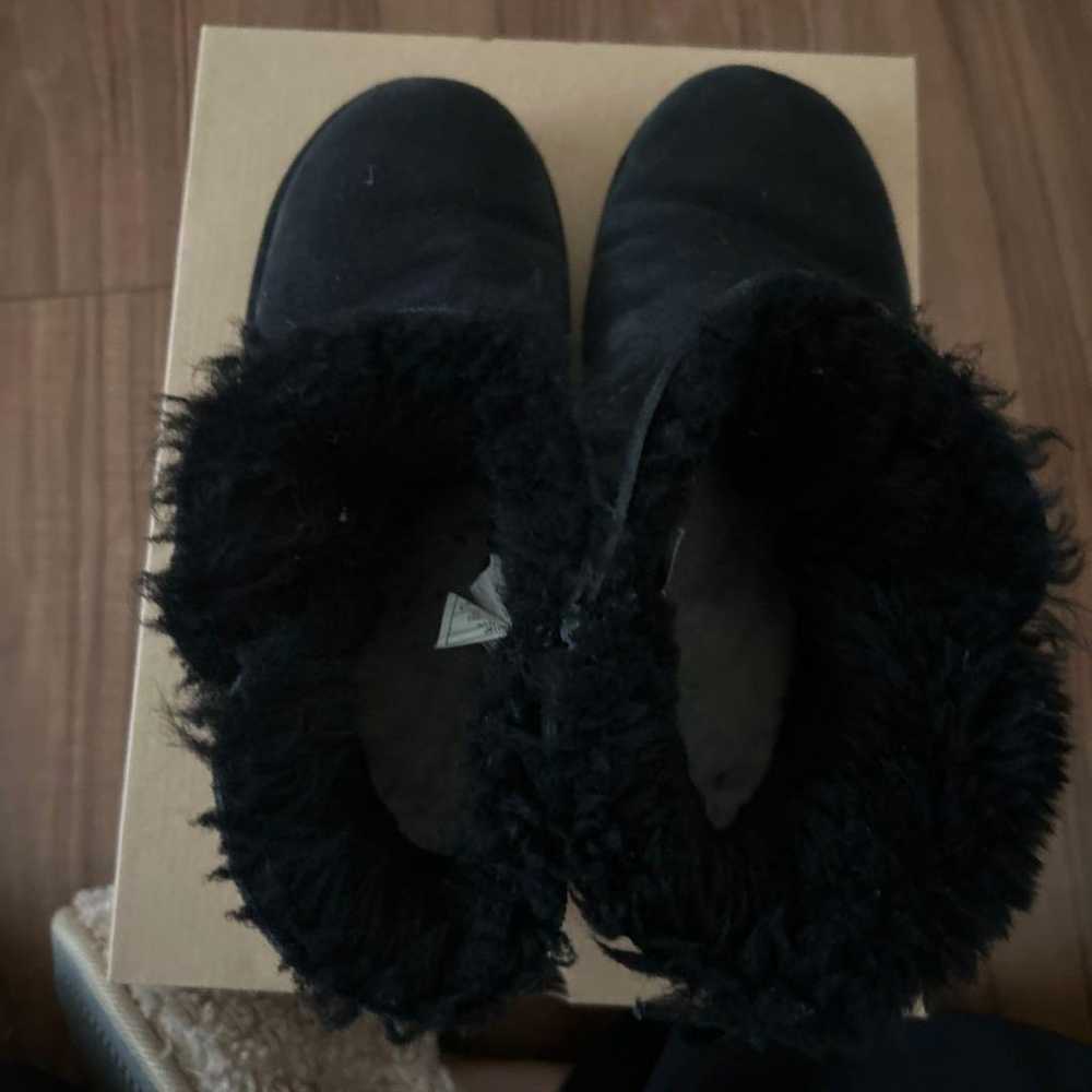 UGG sheepskin boots size 7 black - image 7